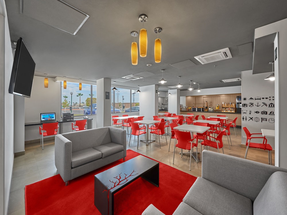 City Express Junior by Marriott Mexicali 25/50