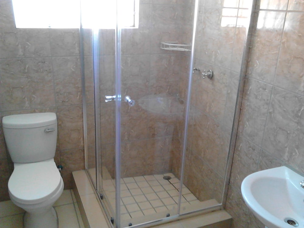 Pacific Conqueror Self Catering Units 31/32
