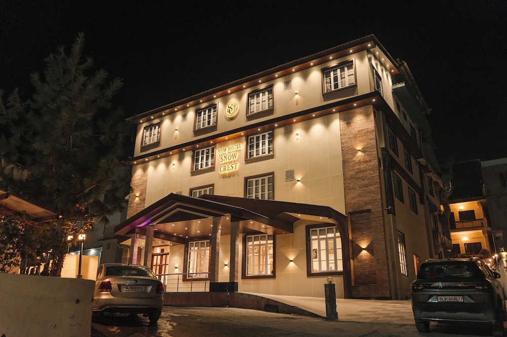 New Hotel Snow Crest 3/50
