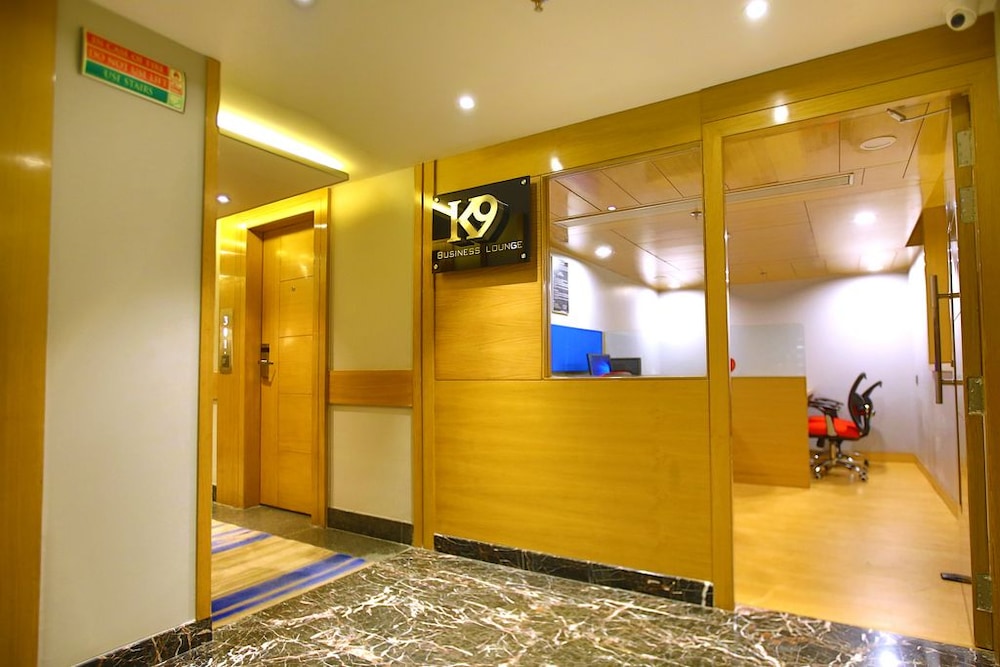 Regenta Central The Crystal 6/50