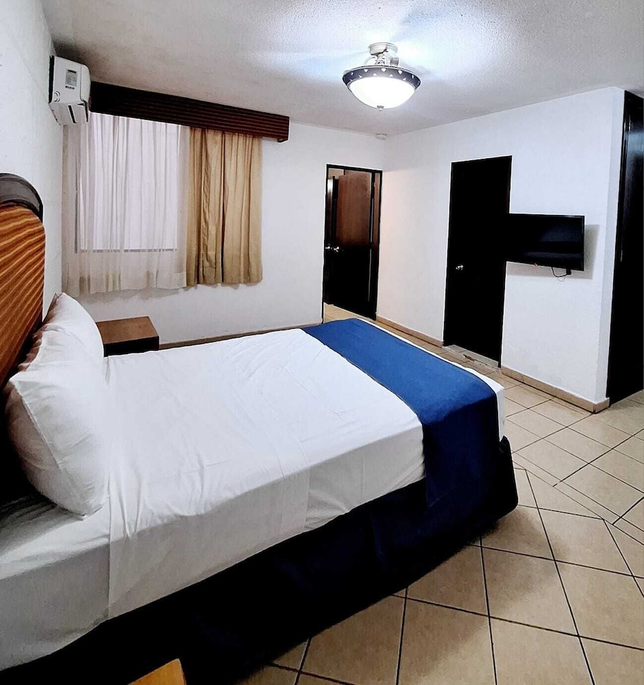 Hotel Ejecutivo Tepic 23/65