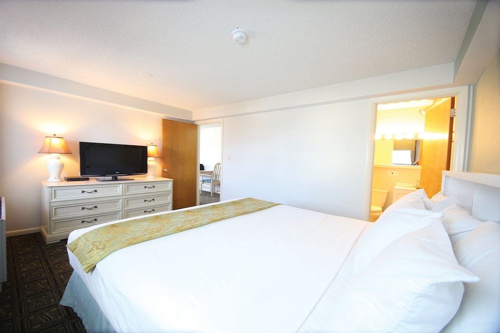 Flagship Oceanfront 6/39
