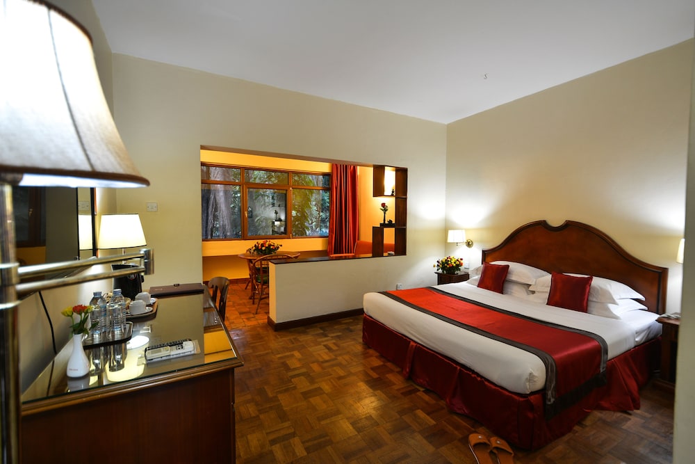 DELUXE, DOUBLE BED