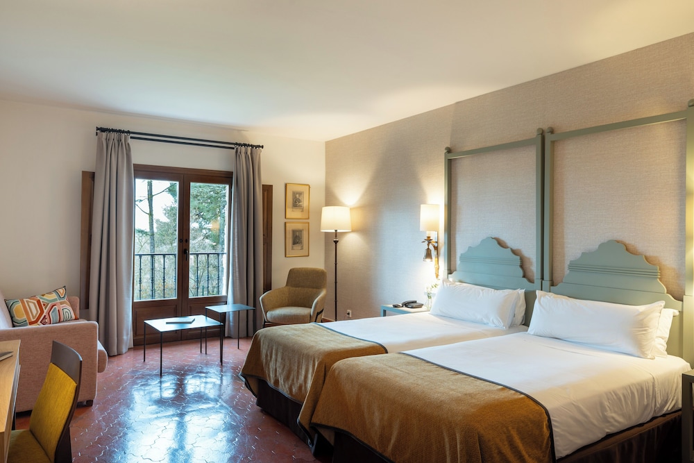 Parador De Benavente 27/63
