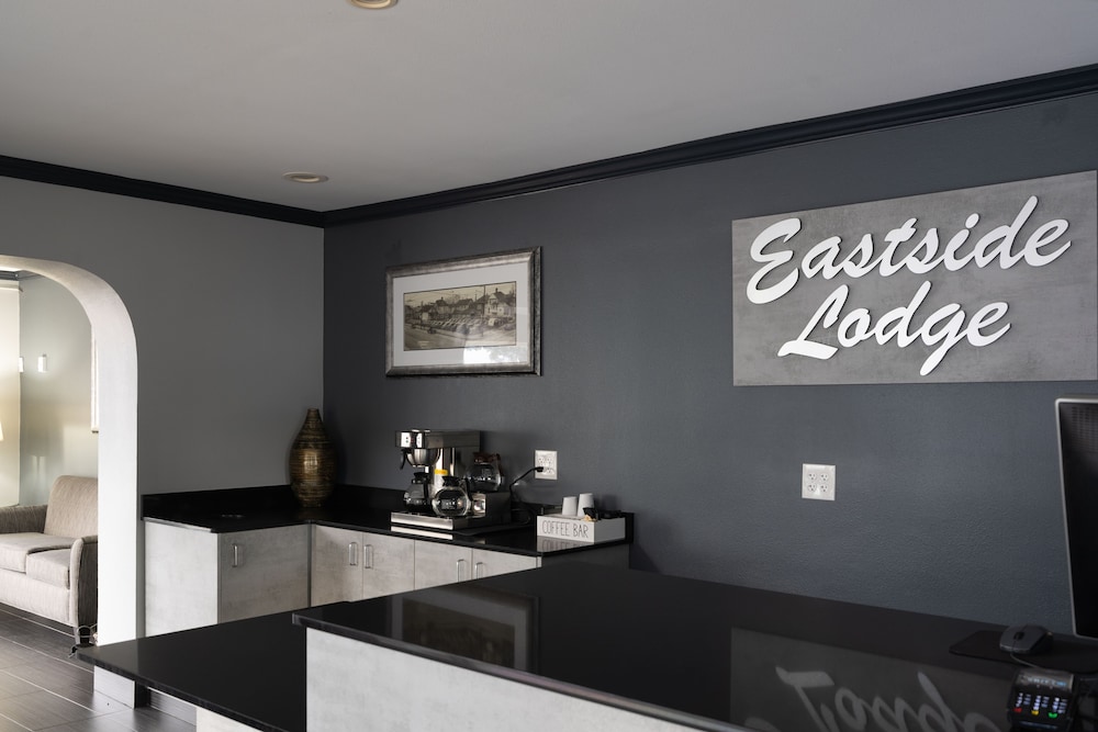 Eastside Lodge 14/60