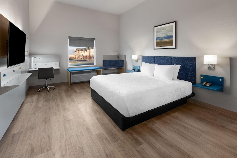 Microtel Inn & Suites by Wyndham Tooele 15/46