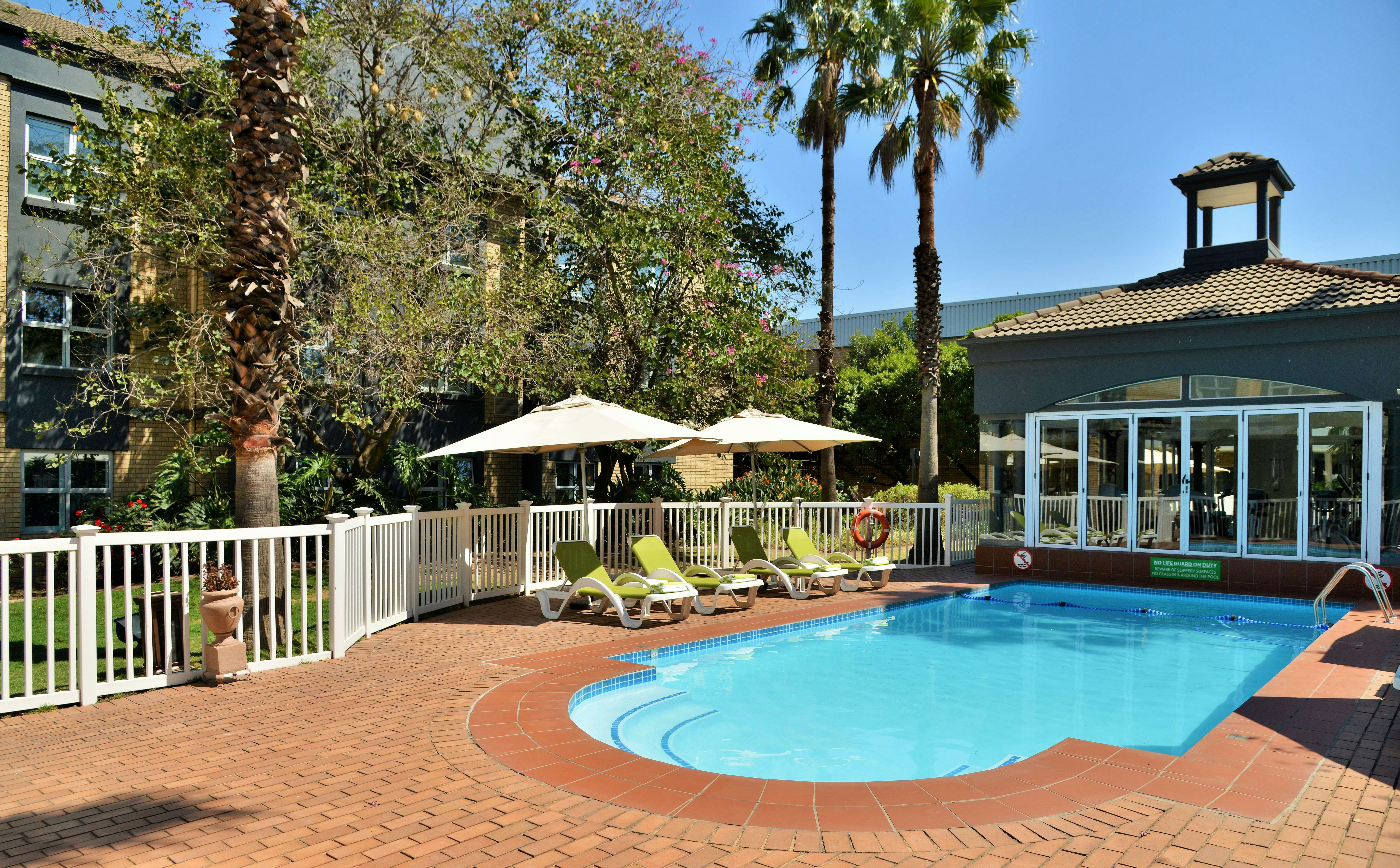 Holiday Inn Johannesburg Airport Previously Know As the Airport Grand Hotel And Conference Centre 45/50