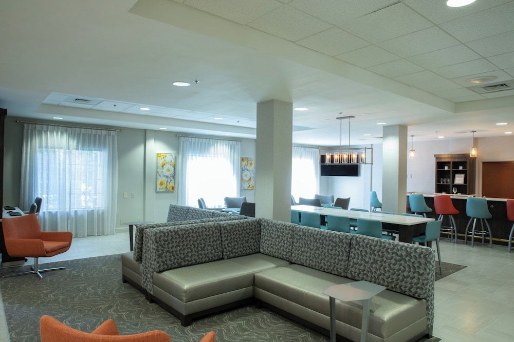 Holiday Inn Hotel And Suites Raleigh Cary I 40 Walnut St 38/68