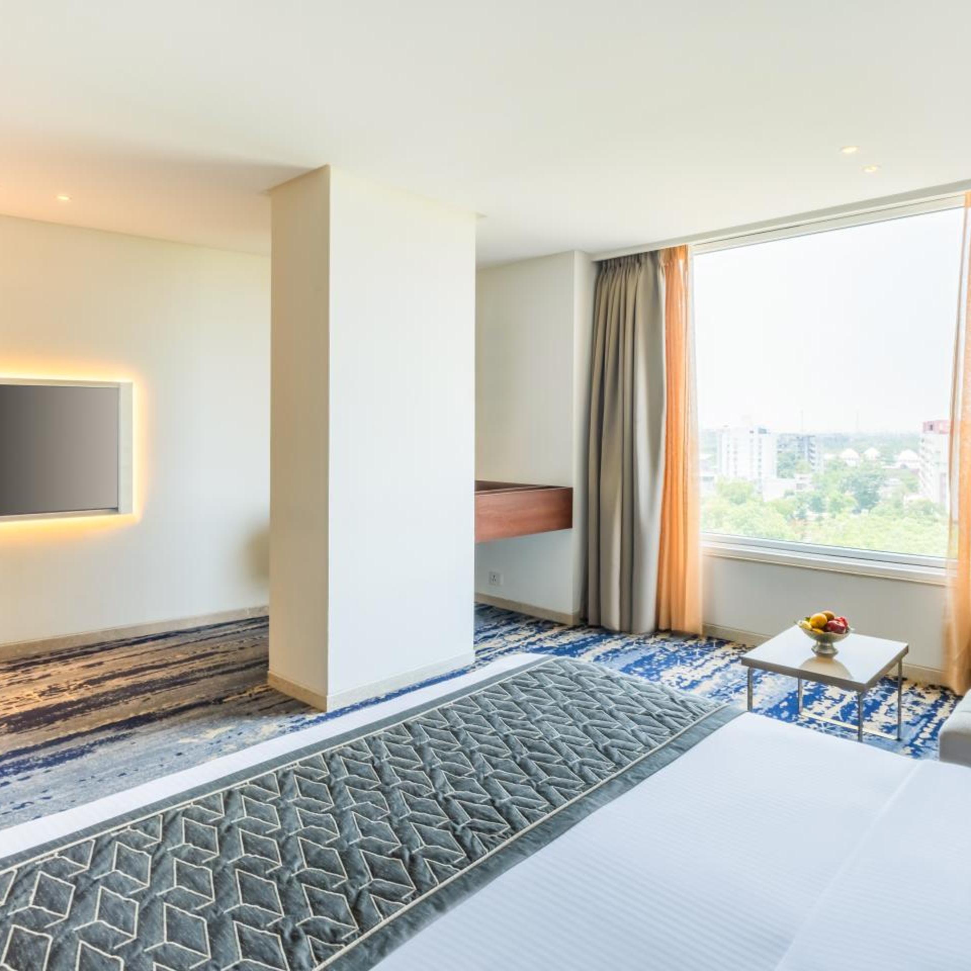 جناح تنفيذي بسرير كينج، Sayaji Hotel Vadodara 3/4