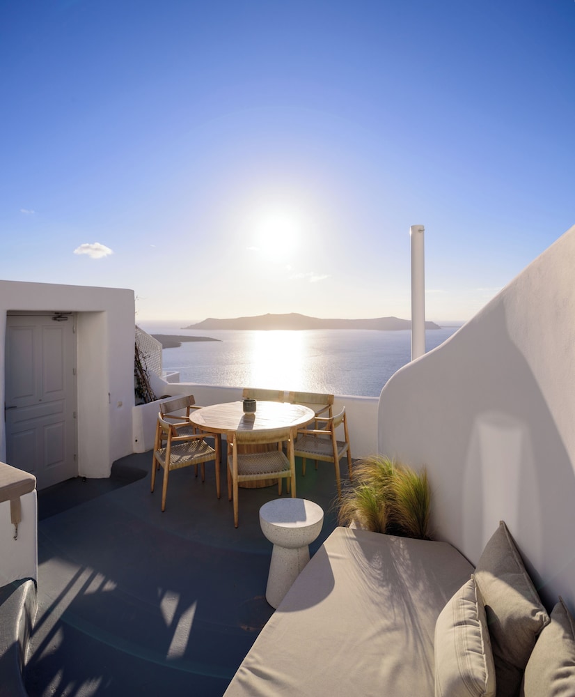 Revelis Villa & Canava 8/50