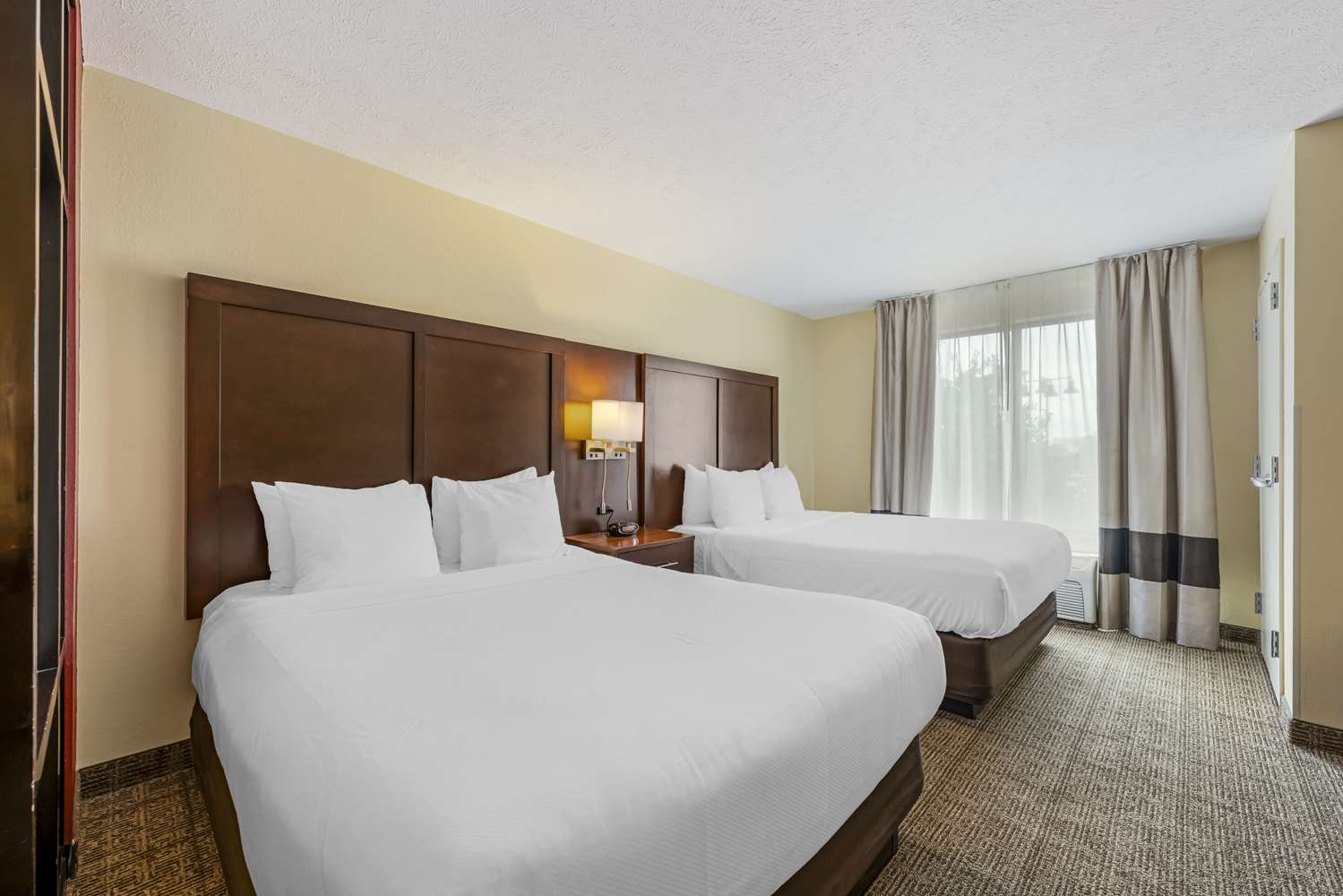 SUITE, 2 QUEEN BEDS