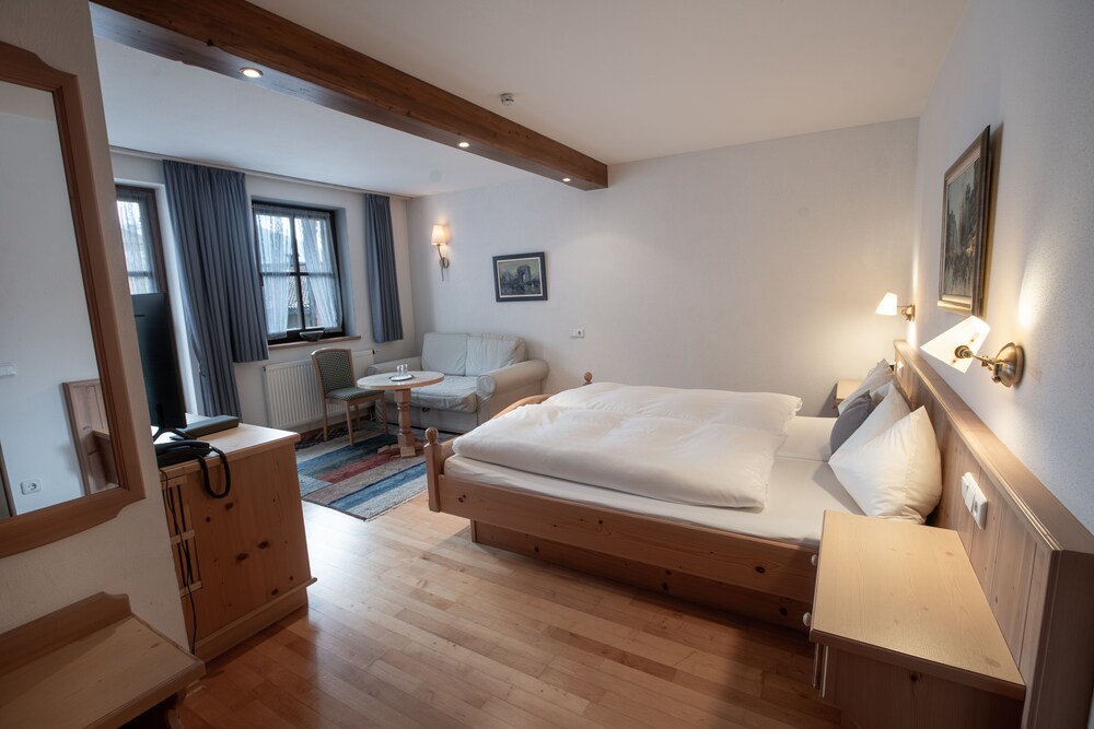 Hotel Oberschmied 12/47