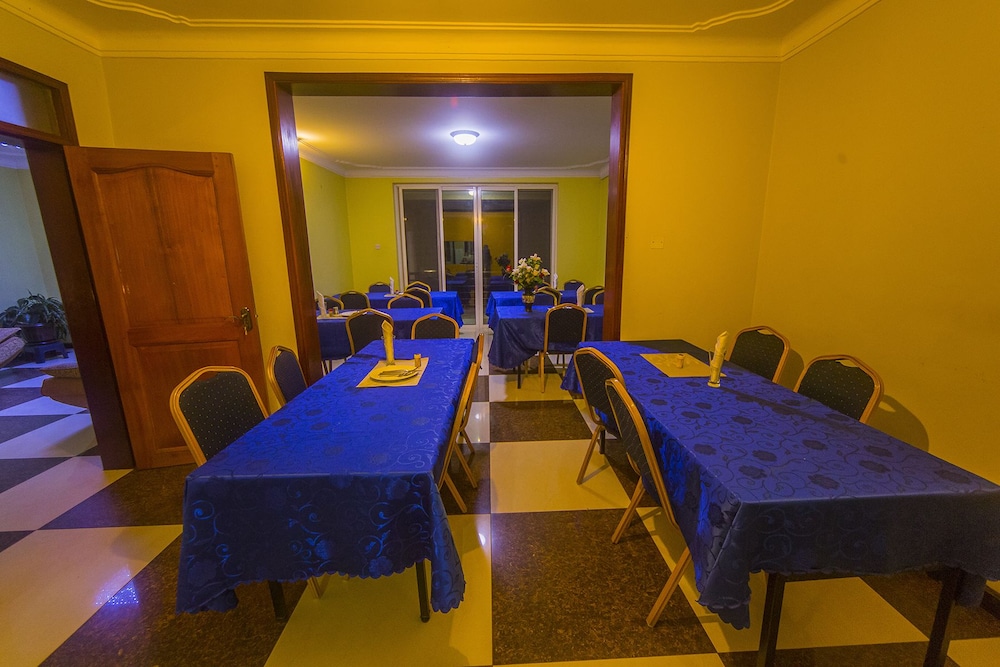 Hotel Royal Nest 32/50