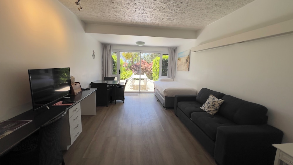 Rosslyn Bay Resort 52/77