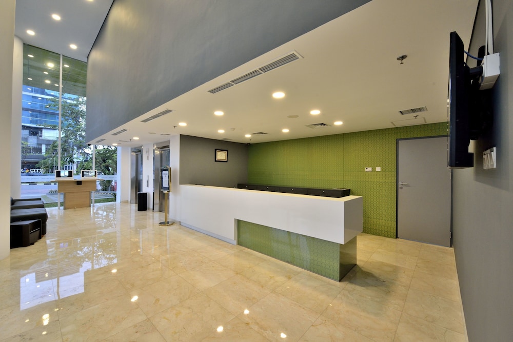 Whiz Hotel Sudirman Pekanbaru 4/36
