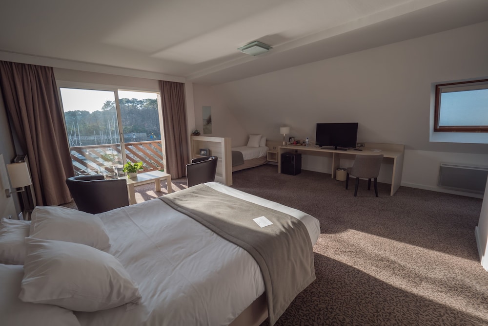 Best Western Plus Le Roof 12/67