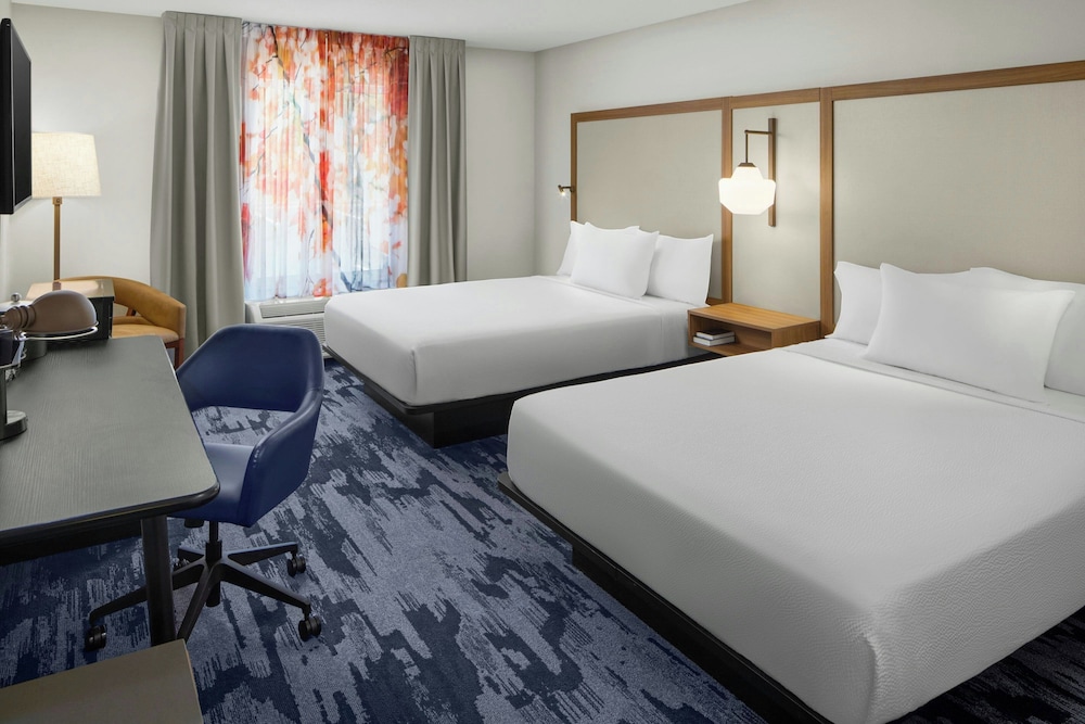 Fairfield Inn & Suites South Boston 19/68