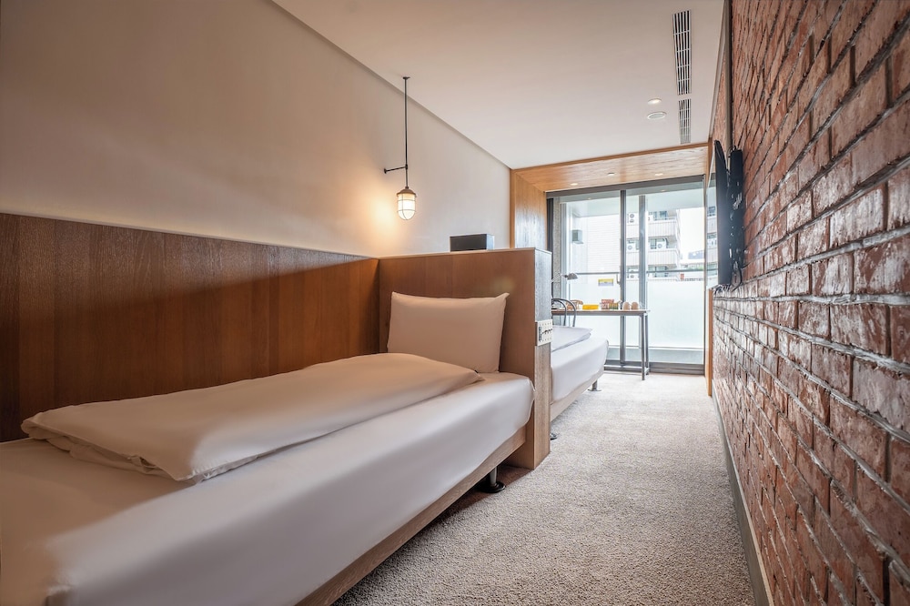 STANDARD, TWIN BEDS