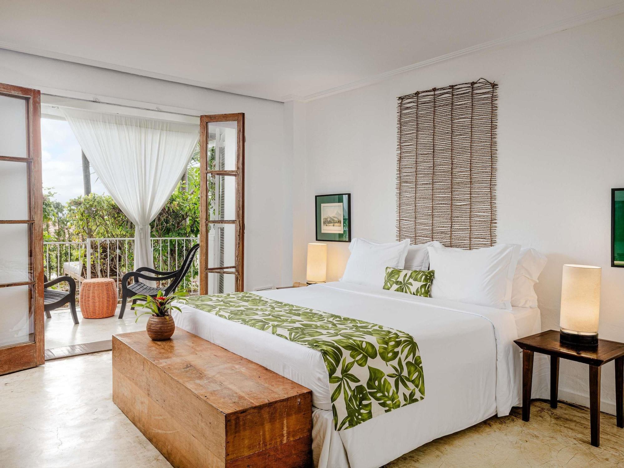 Serenity, Deluxe, King Bed, Garden View, Balcony