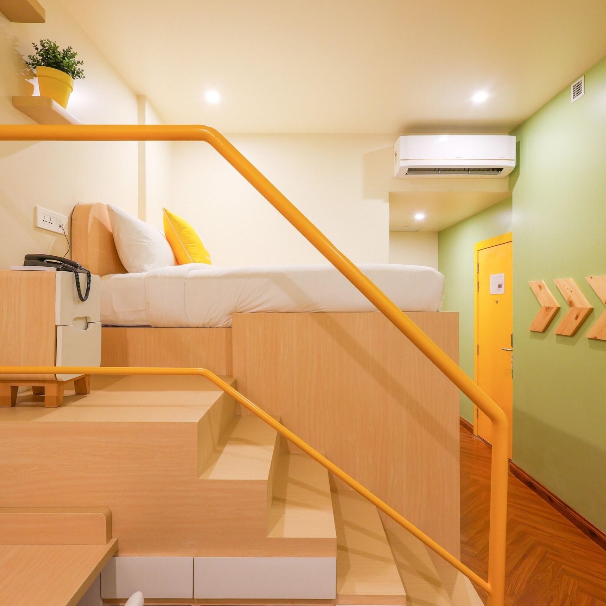 Bloom Hotel - Golf Course Road, Sector 43 24/42