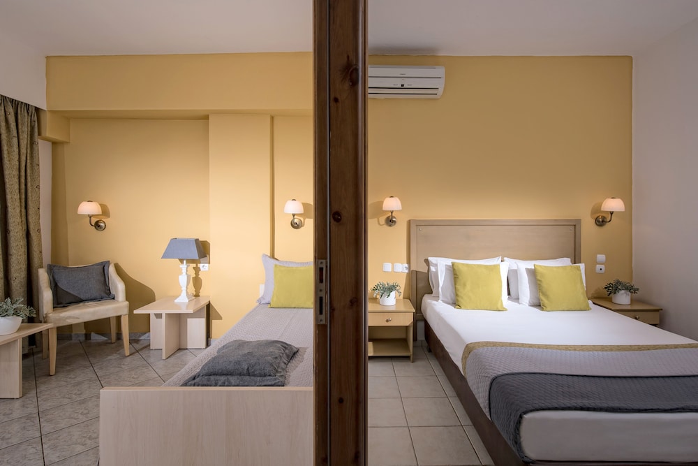 Blue Bay Resort Hotel 13/35