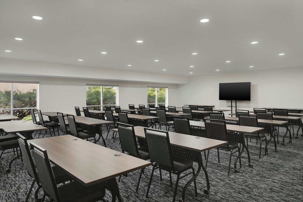 Fairfield Inn Suites By Marriott Chicago Naperville Aurora 39/50