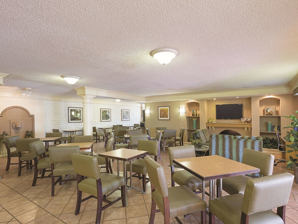 La Quinta Inn by Wyndham San Diego Chula Vista 30/39