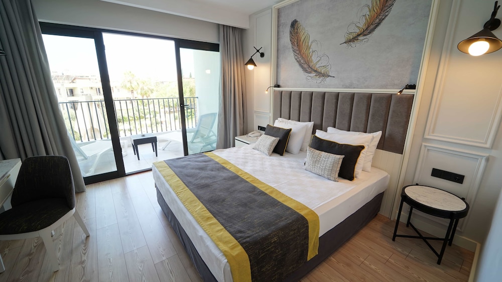 The Raga Side - Adults Only - All inclusive 13/49