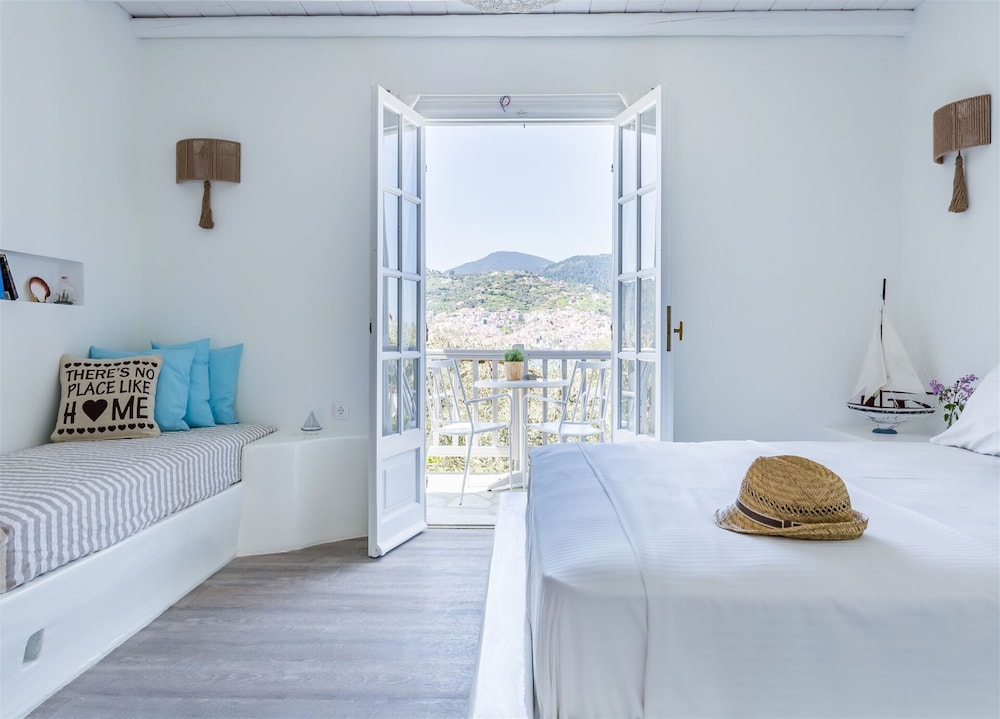 Evlalia Studios & Villas 13/50