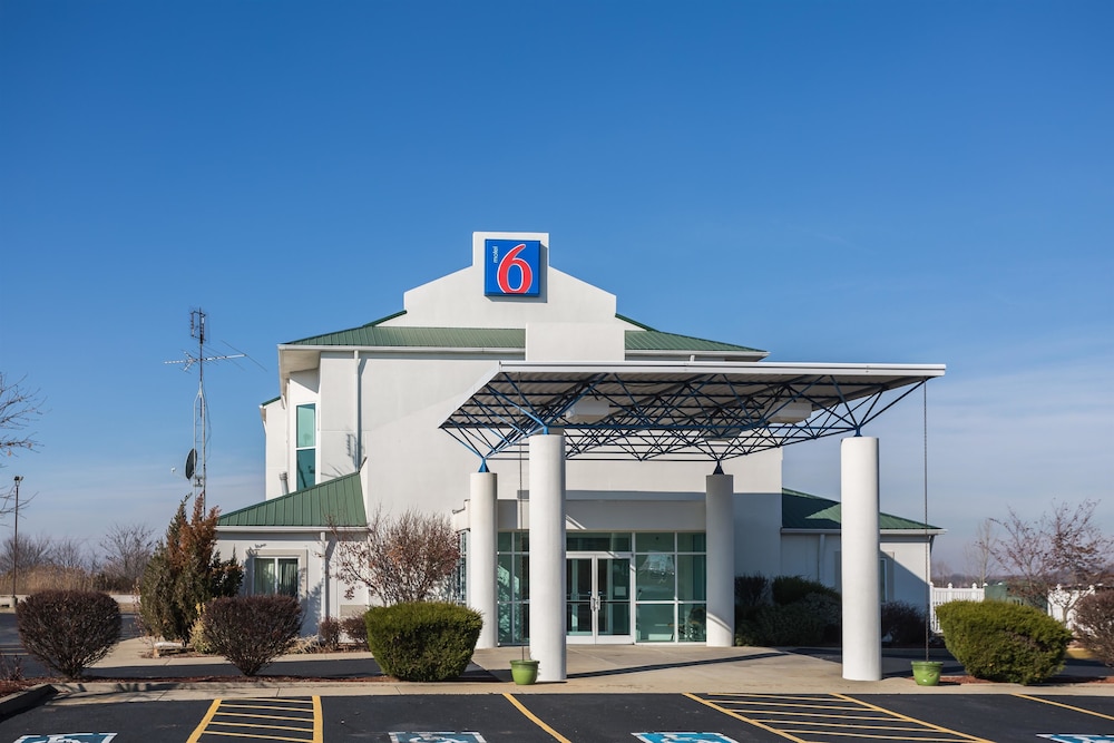 Motel6 Dale, IN in DALE - IN