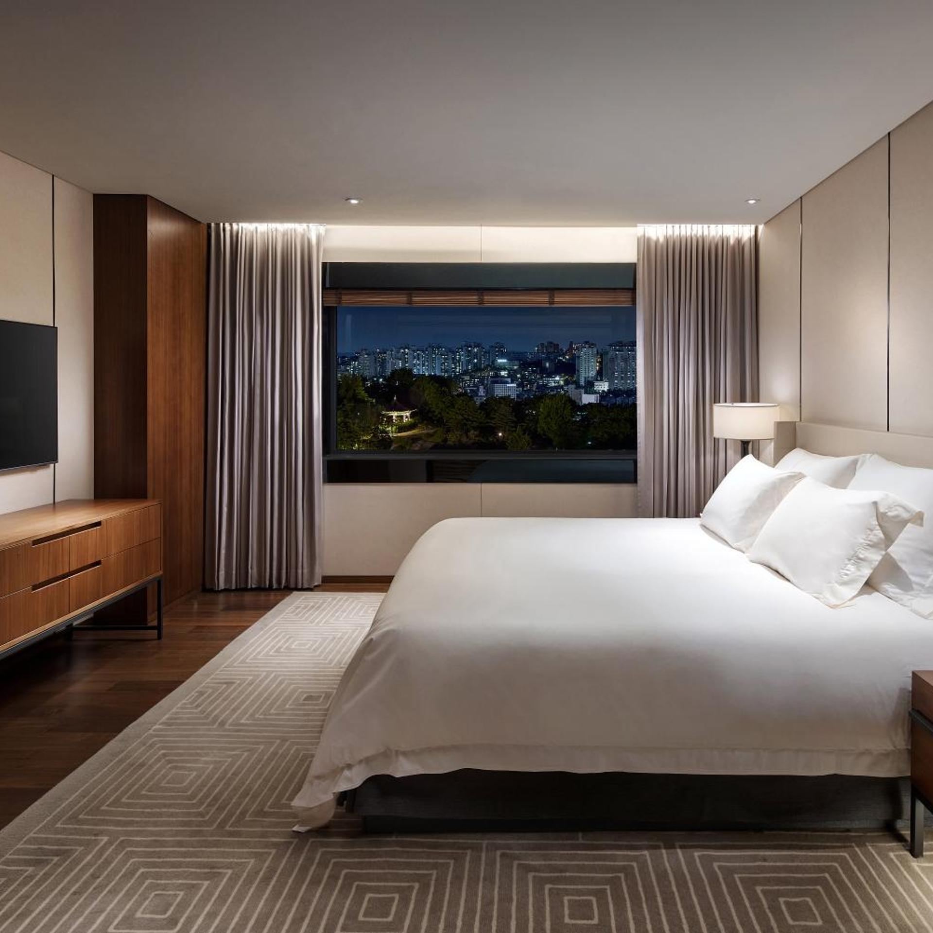 Superior, Suite, Double Bed, Pool Access