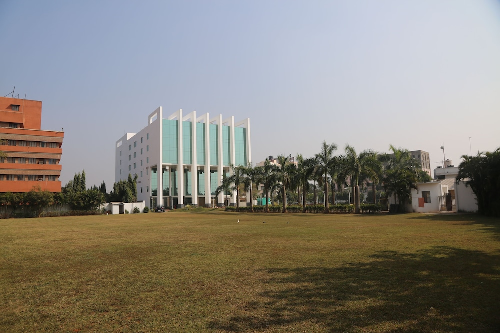 HOTEL SANDY'S TOWER 54/63