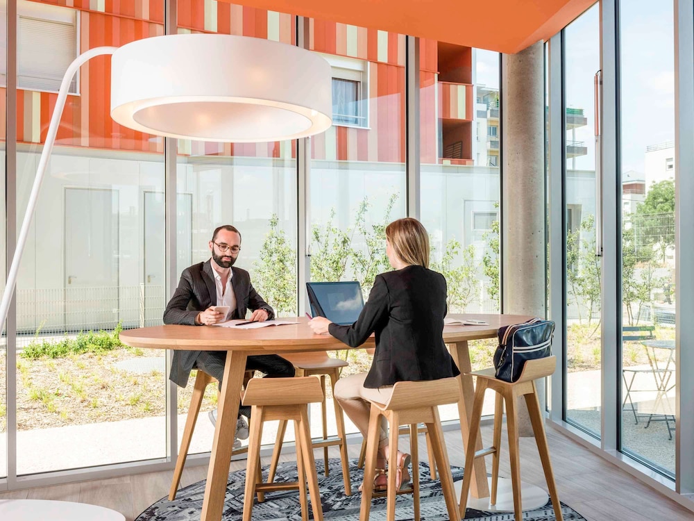 Aparthotel Adagio Access Paris Massy Gare Tgv 52/69