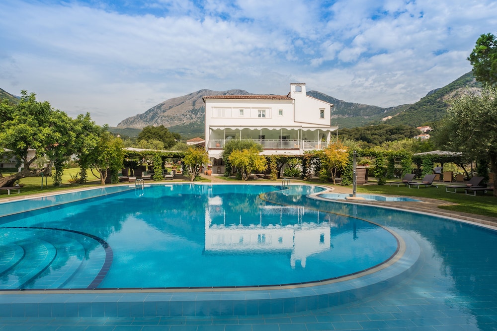 Santavenere Hotel 3/71