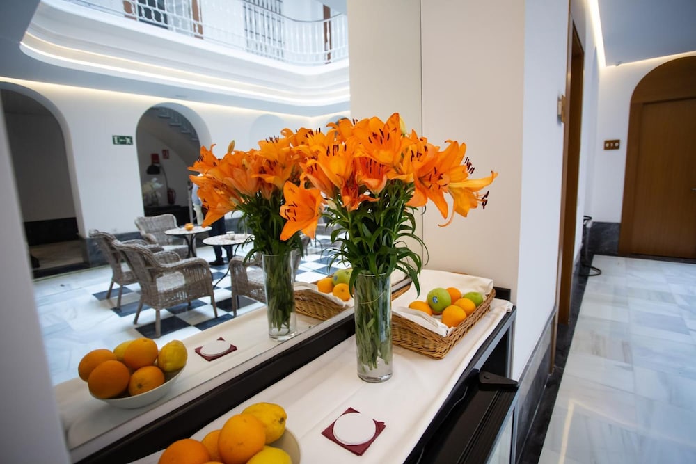 Plazuela del Carbon Suites 32/57