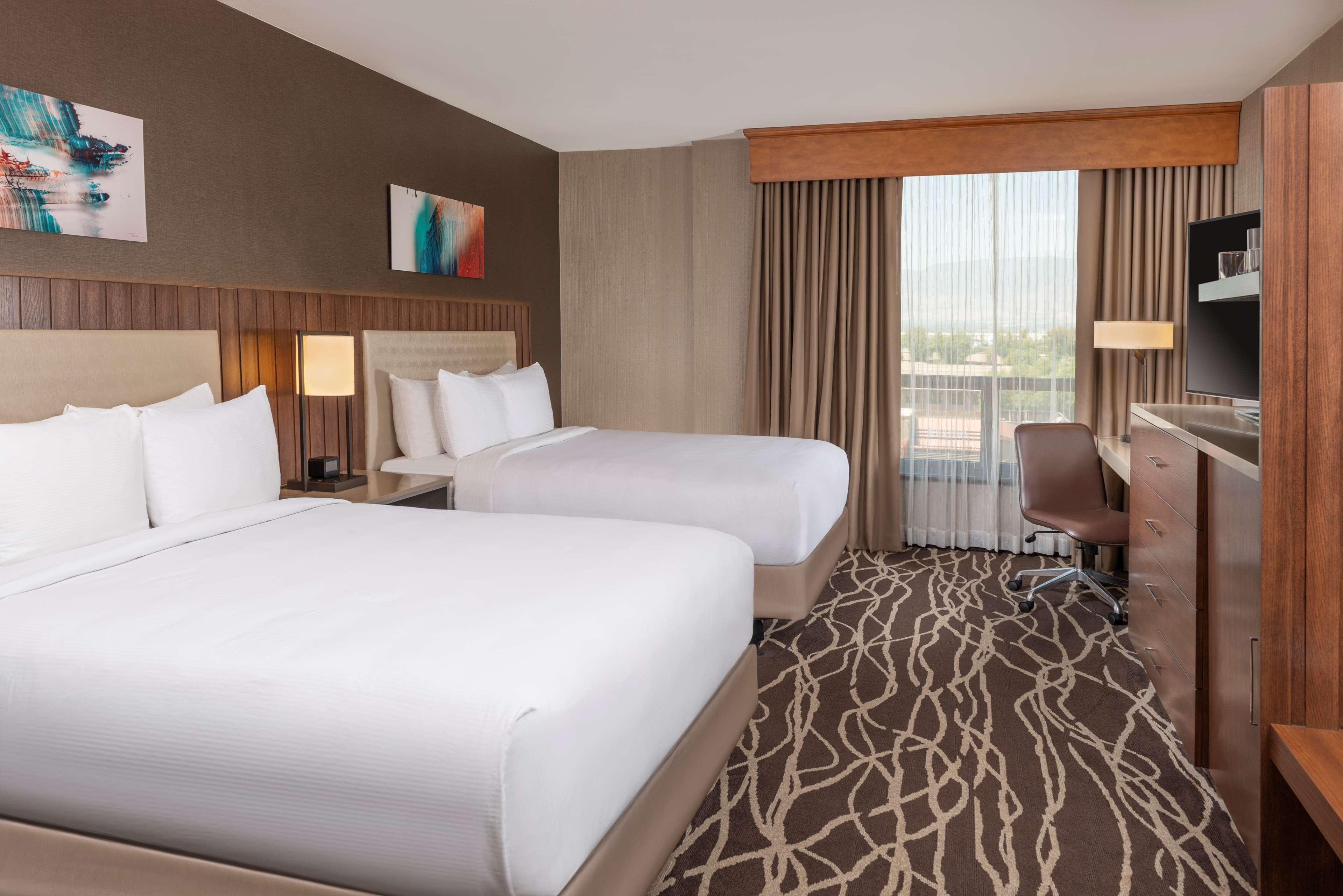 ROOM, 2 QUEEN BEDS