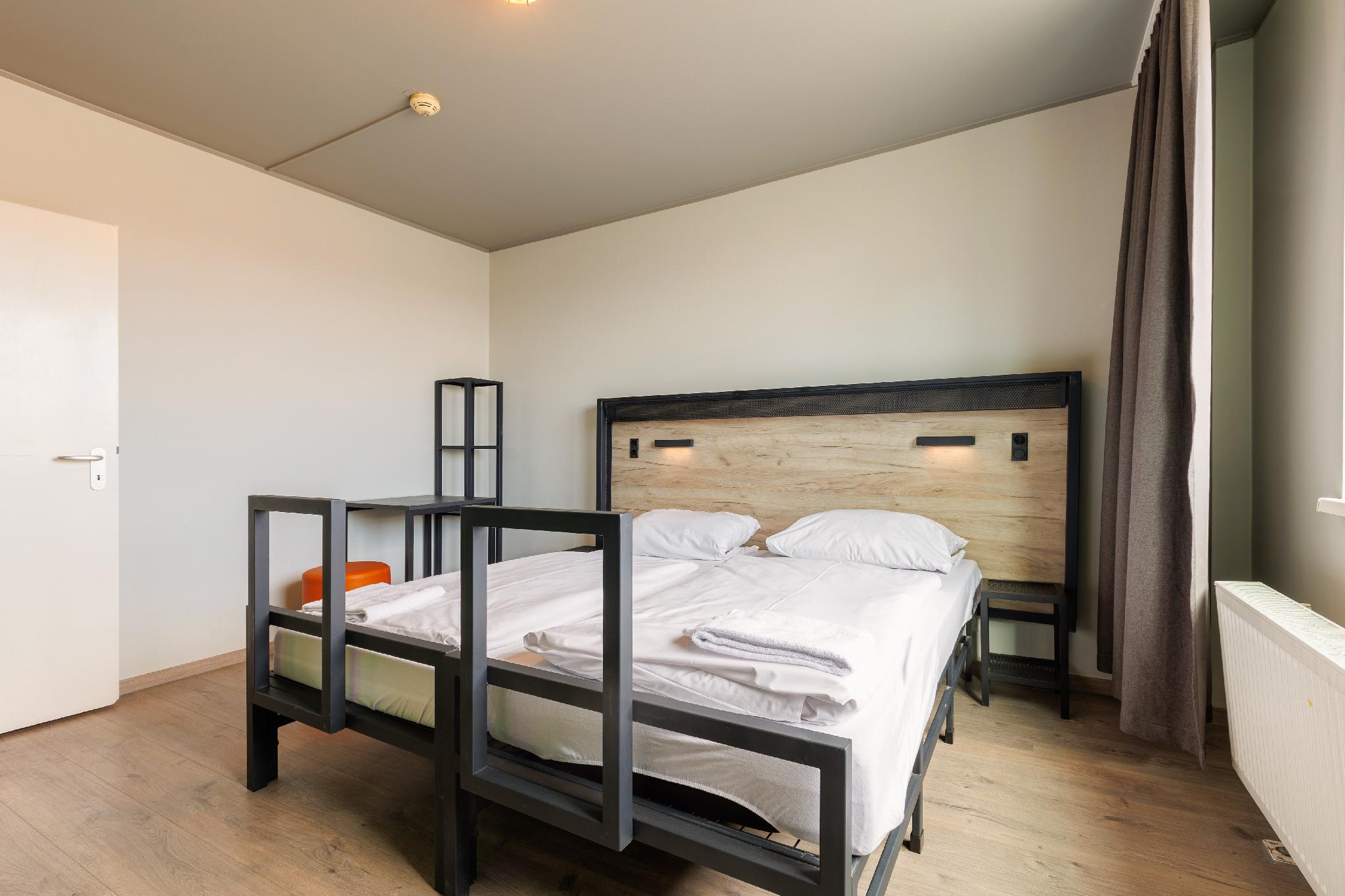 Mixed Dorm