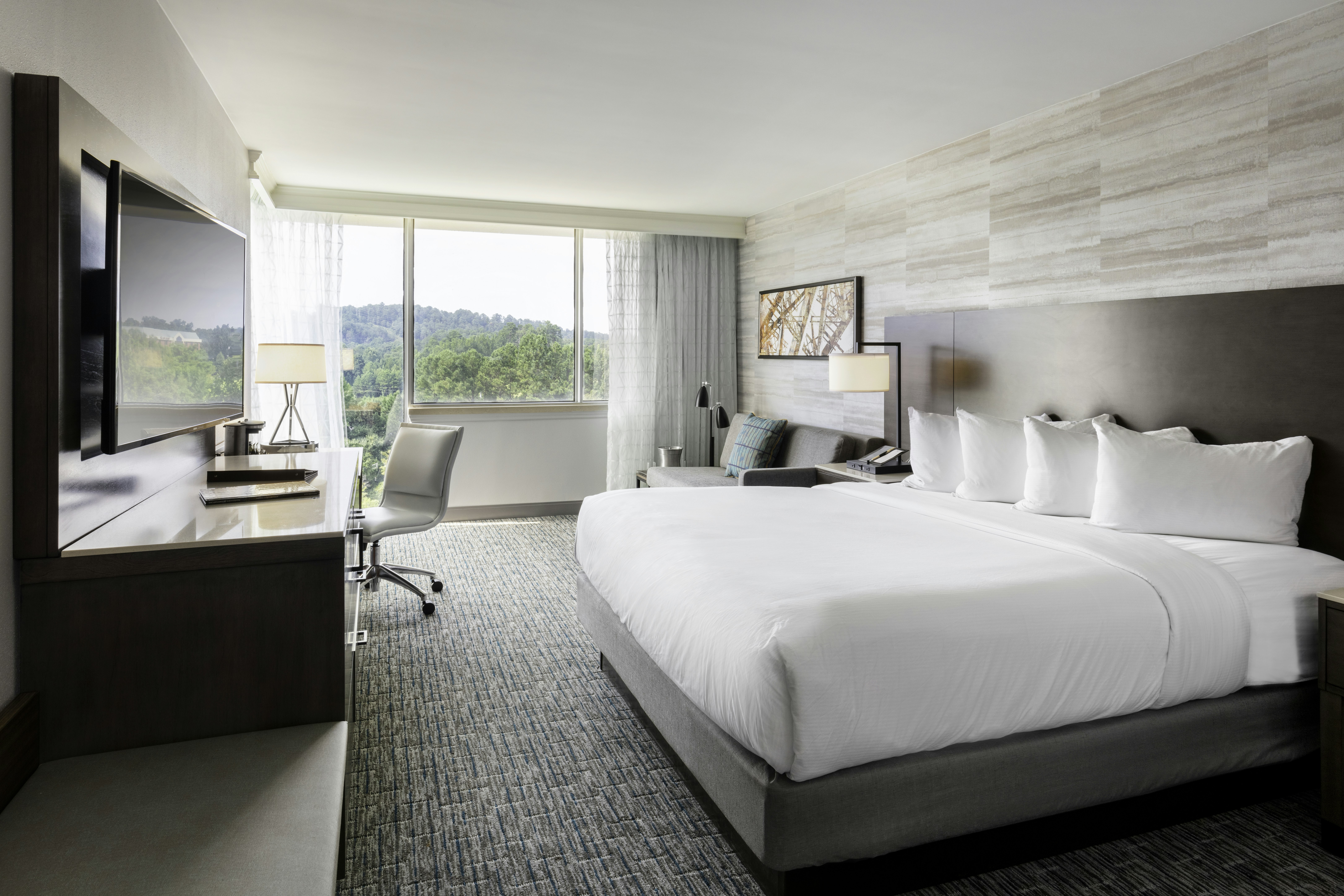 ROOM, KING BED