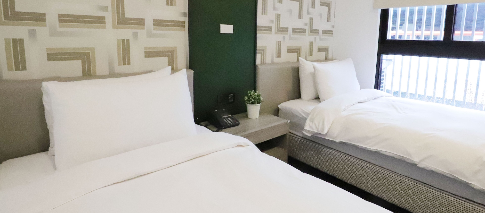 STANDARD, TWIN BEDS