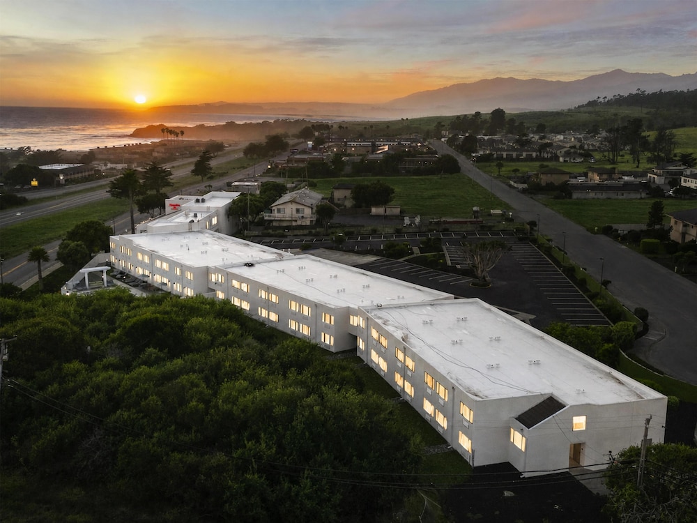 Motel6 San Simeon, CA - Hearst Castle Area 61/63