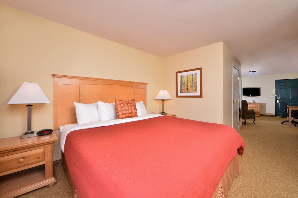 Sleep Inn & Suites near Spirit Mountain 8/49