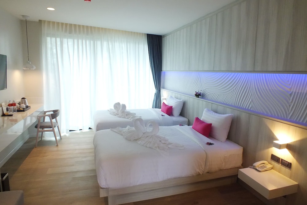 The Hotspring Beach Resort and Spa 23/59