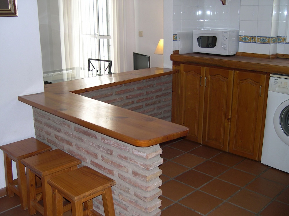 Apartamentos Turisticos La Mundial 7/48