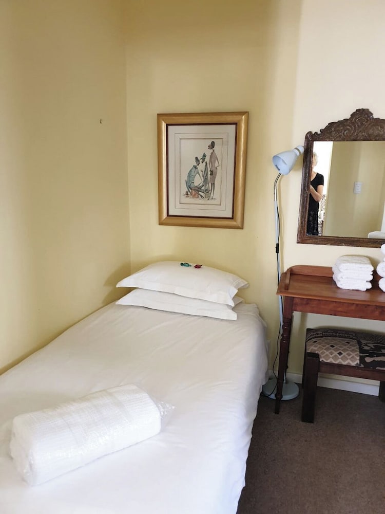 Springfontein Guest House 3/36