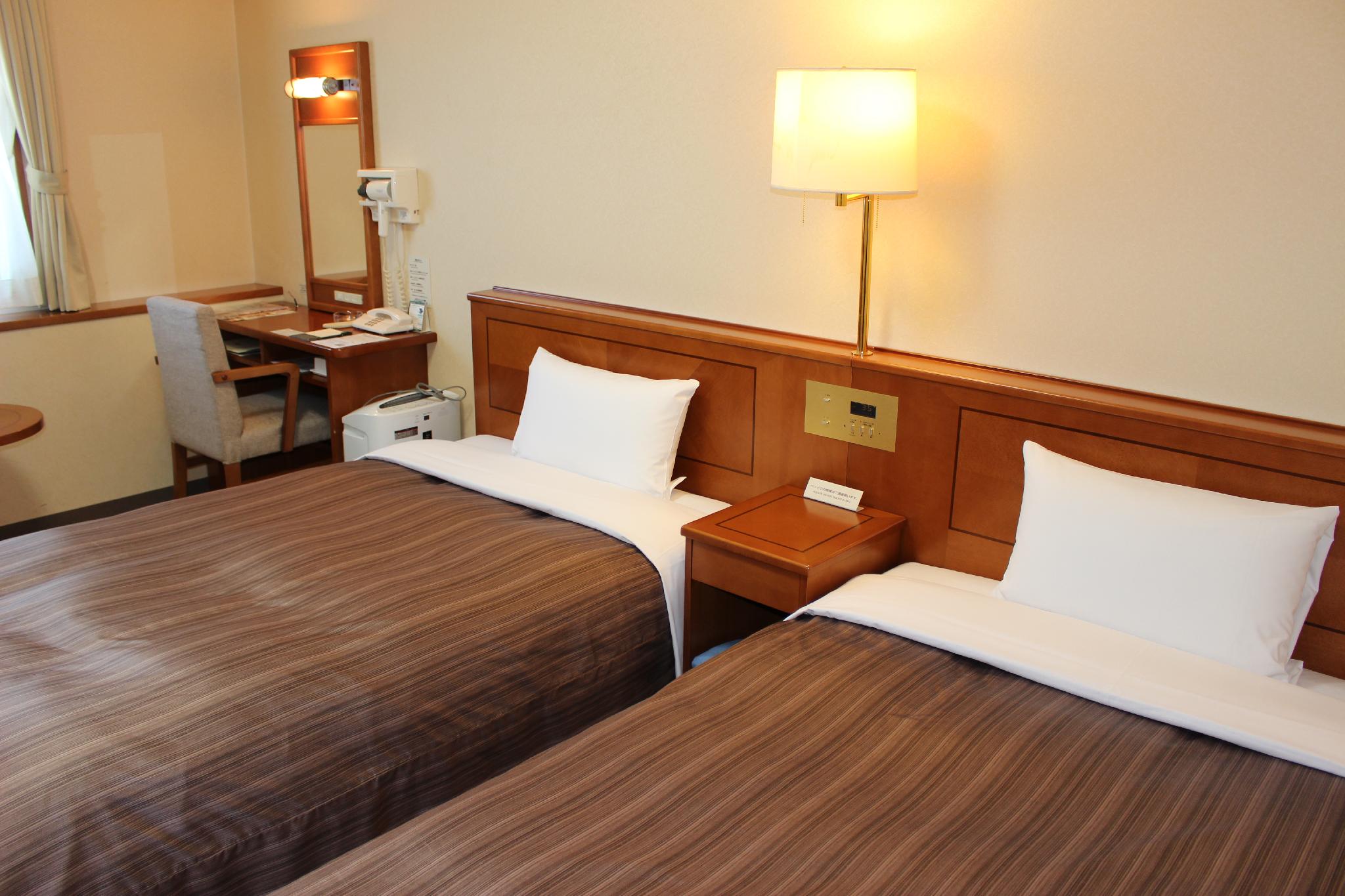 Standard, Twin Beds, Side Ocean View, Ocean View, Main Building