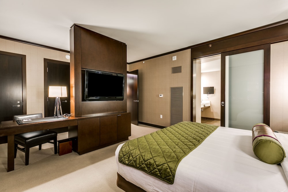 Secret Suites At Vdara 30/50