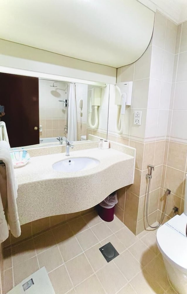 Golden Tulip Nizwa Hotel 28/69