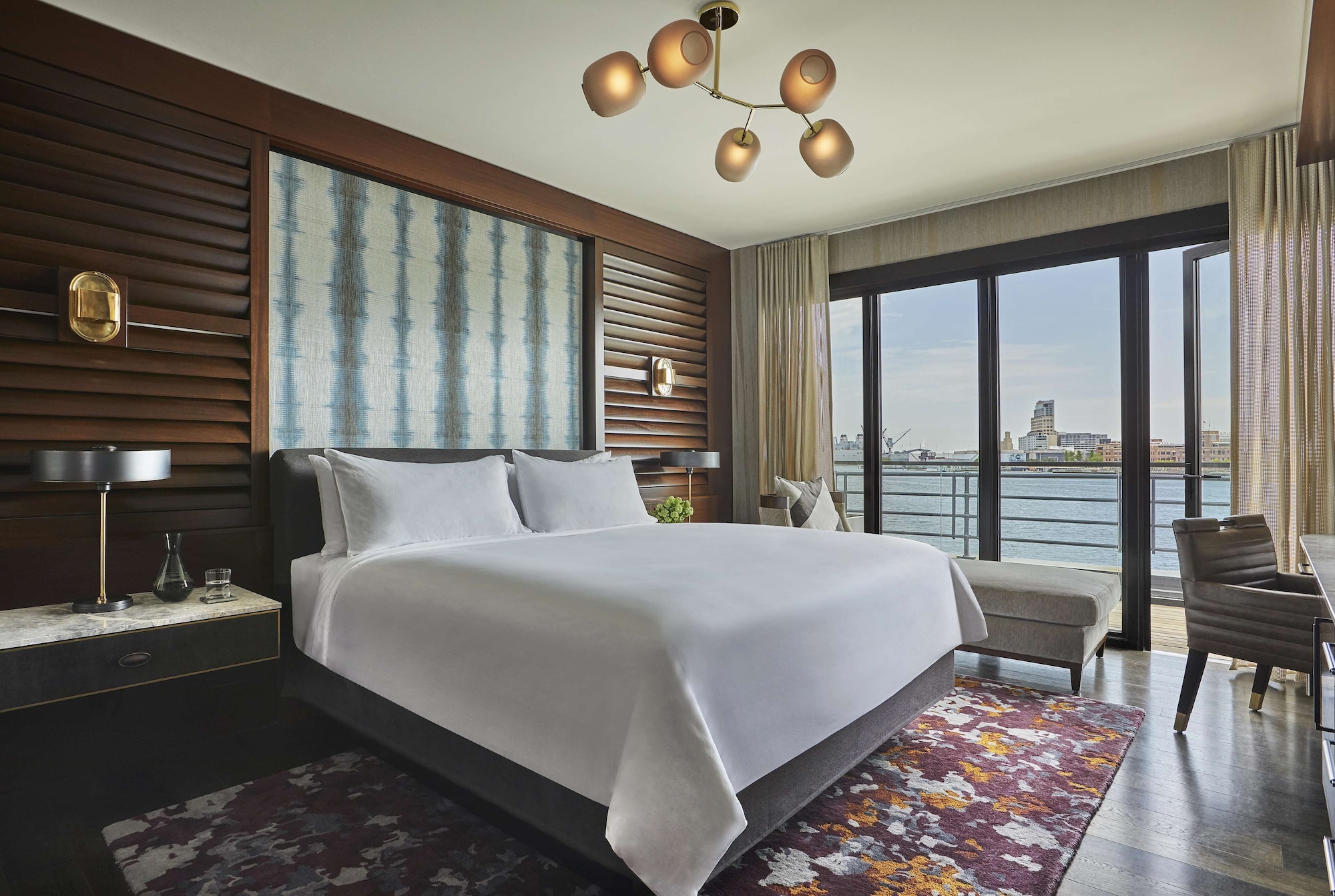 HARBOUR, KING BED, BALCONY