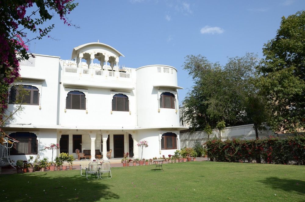 Hotel Megh Niwas 36/46
