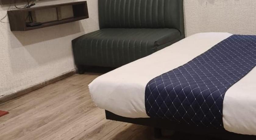 HOTEL ROYAL GARDEN 28/40